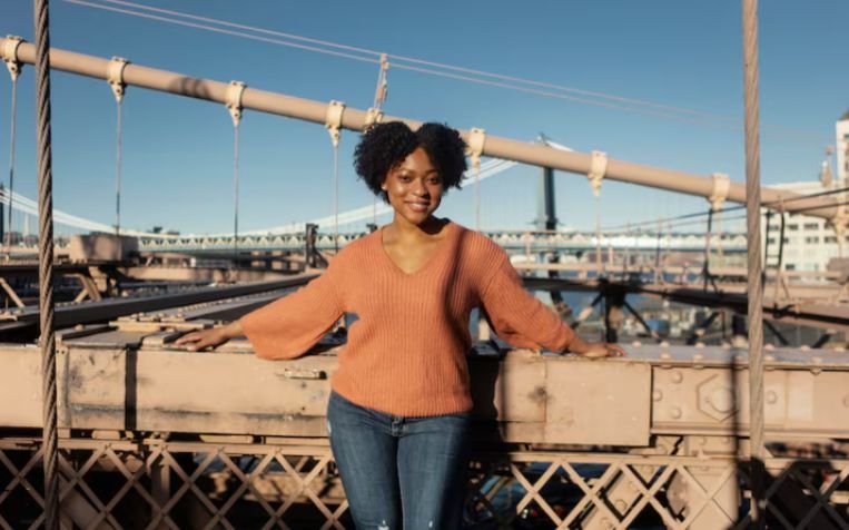 A lady who has learned How to Live Off the Grid in the City